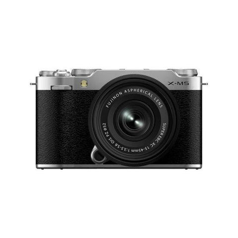 Fujifilm X-M5 + 15-45mm Silver