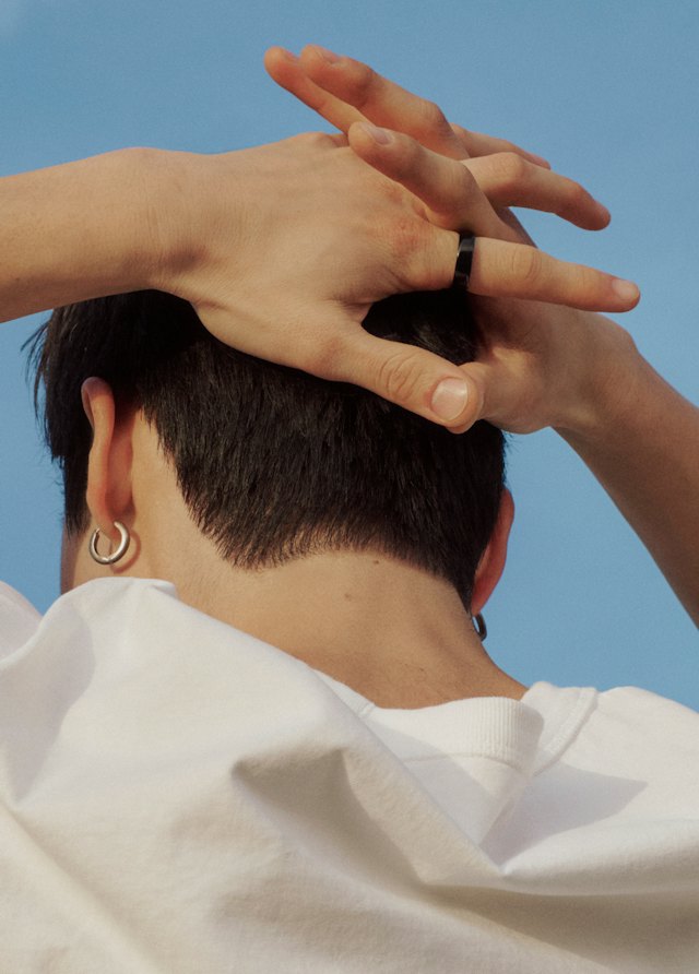 Resting with hands behind the head while wearing Oura Ring 5