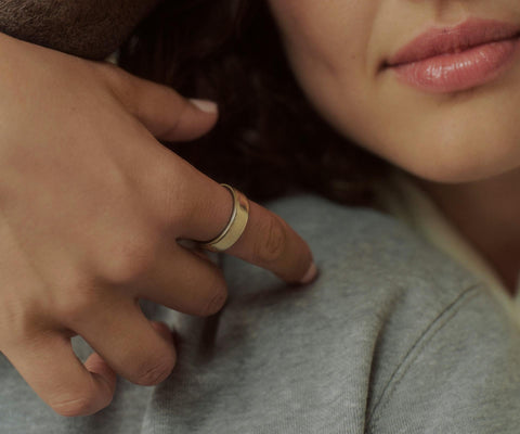 OURA RING 5 GOLD - Fotosound